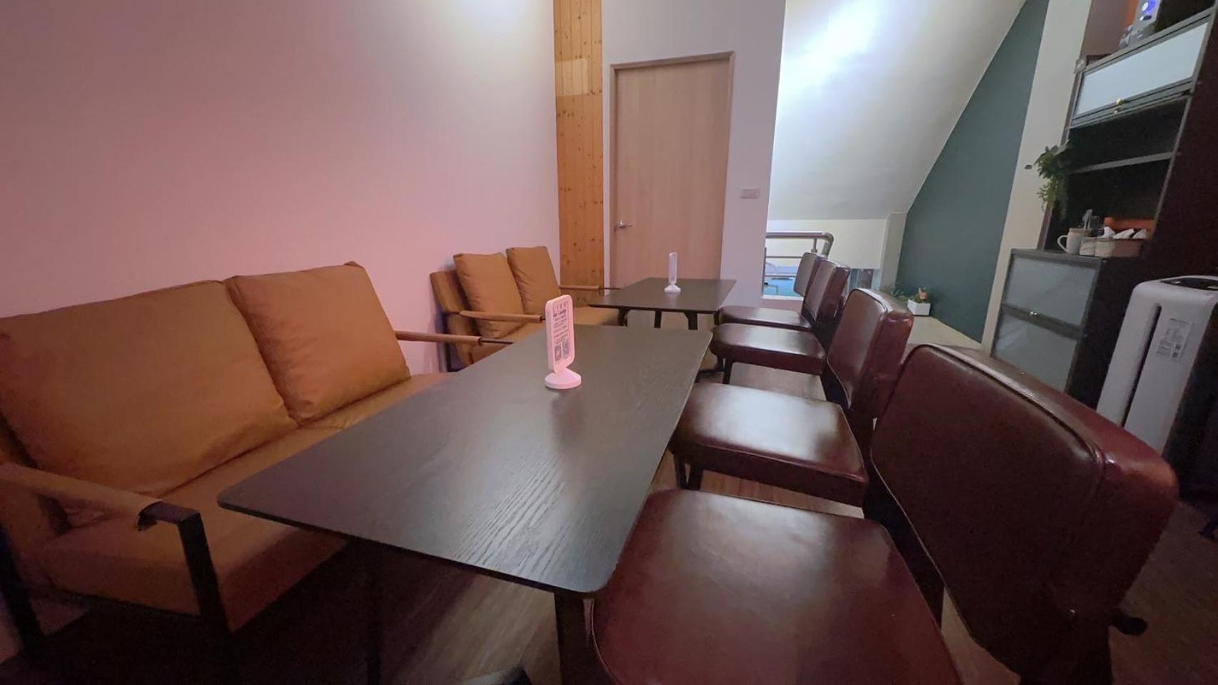 Like Hostel & Bar Lounge Гаосюн Екстер'єр фото