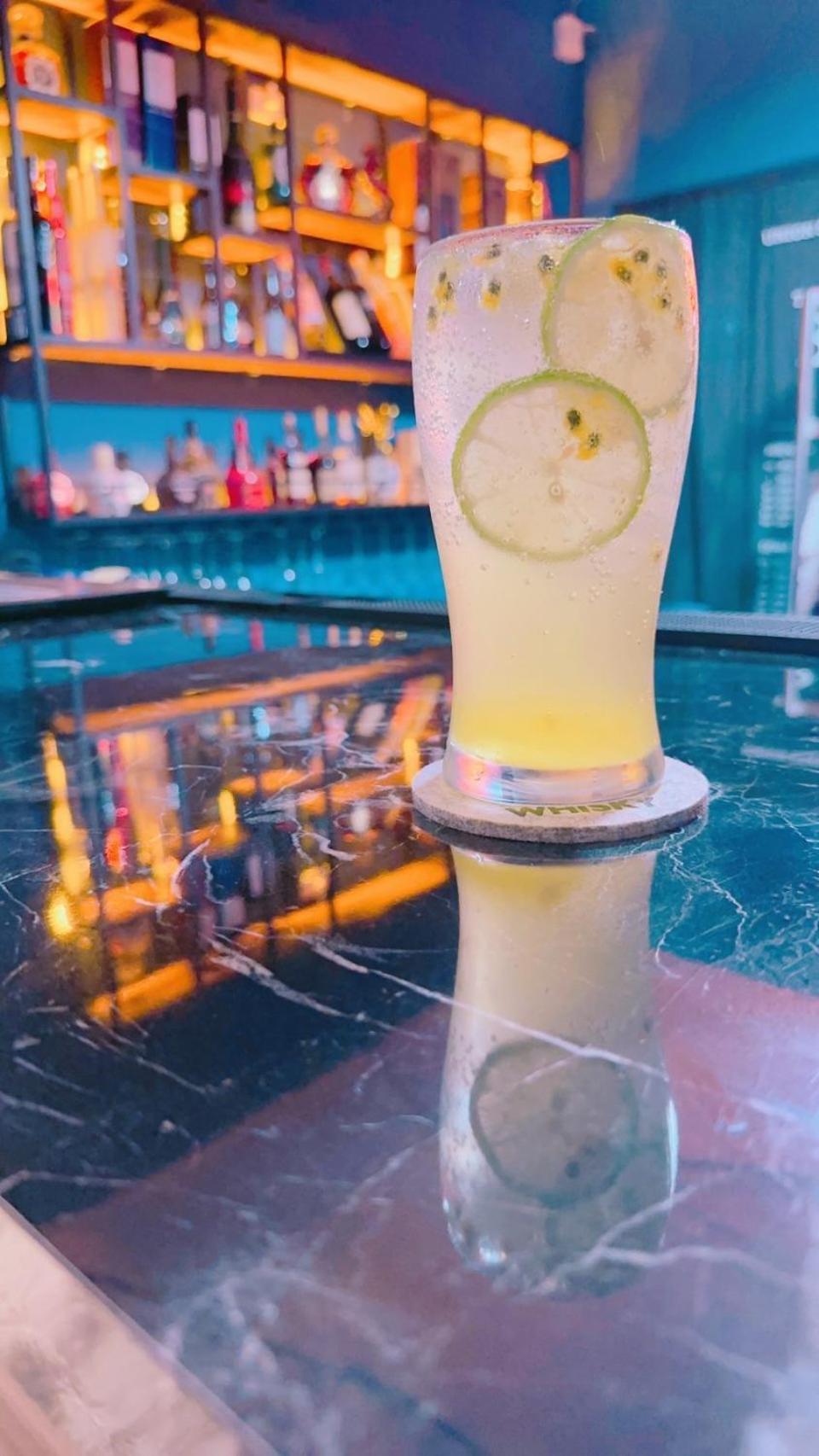 Like Hostel & Bar Lounge Гаосюн Екстер'єр фото